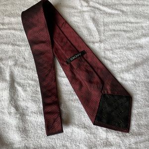 DKNY tie